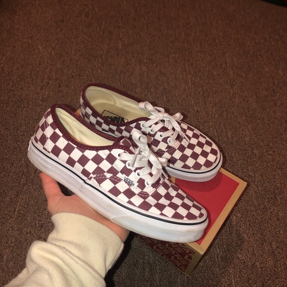 Vans Shoes - VANS AUTHENTIC